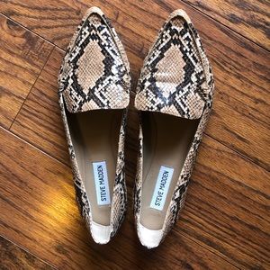 Steve Madden Brown Snake Print Feather Loafer
